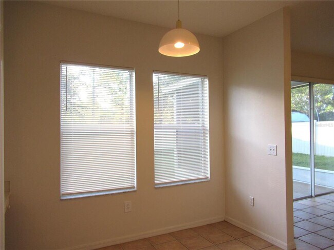 Building Photo - 7032 Monarch Park Dr