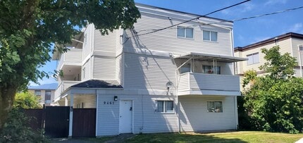 Building Photo - 9461-9461 College St