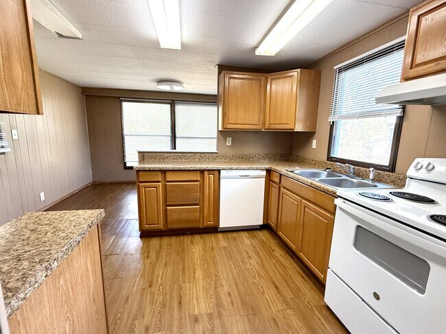 Foto del edificio - 90 White Tail Ln