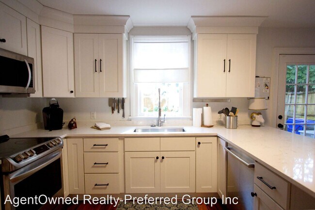 Foto del edificio - 3 br, 2 bath House - 178 Smith Street