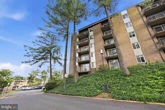 Building Photo - 60 S Van Dorn St