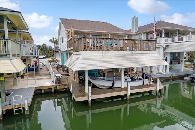 Foto del edificio - 1114 Tiki Dr