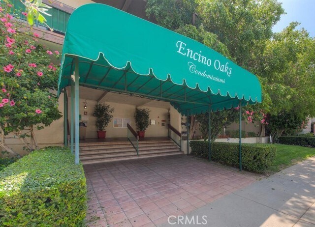 Foto del edificio - 5460 White Oak Ave