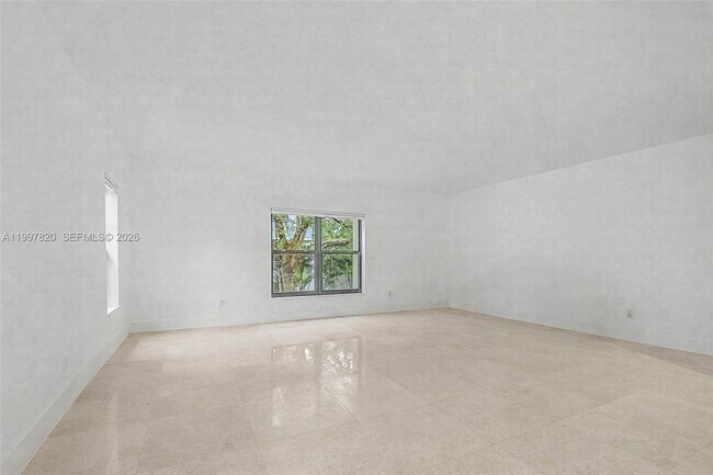 Foto del edificio - 2000 Brickell Ave