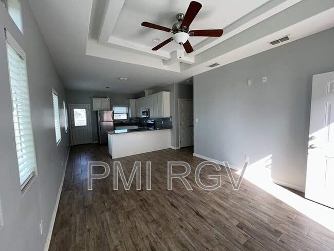 Building Photo - 2100 Jackson St