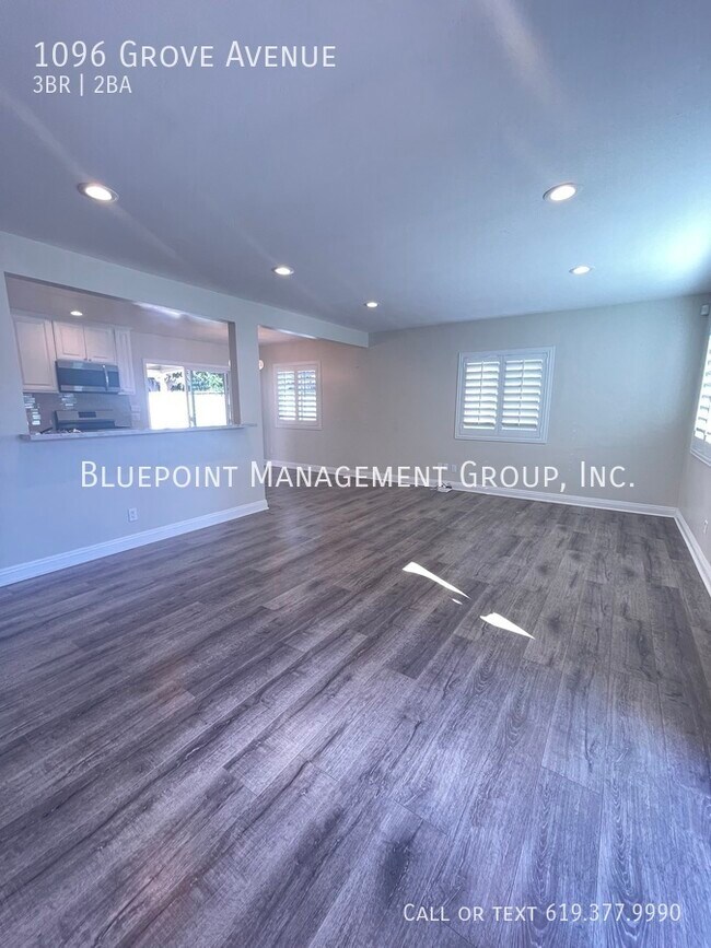 Building Photo - 1096 Grove Ave