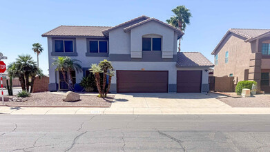 Building Photo - 3103 W Zachary Dr