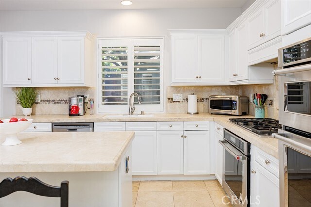 Building Photo - 15 Sweet Pea St