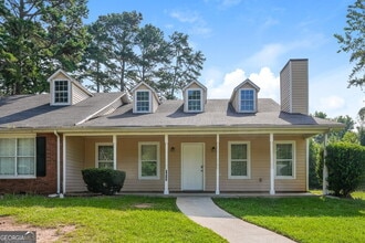 Building Photo - 2627 Country Trace SE