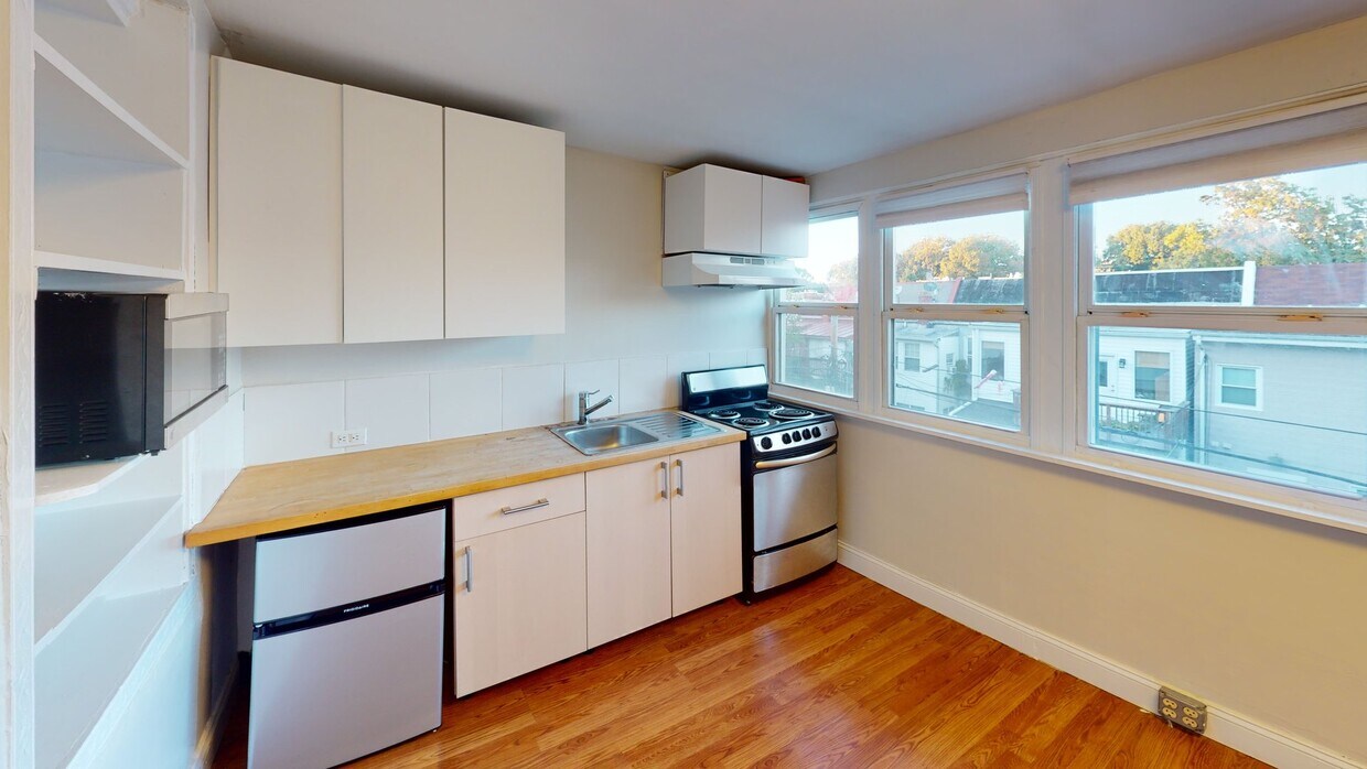 Photo - 1443 Parkwood Pl NW Apartment