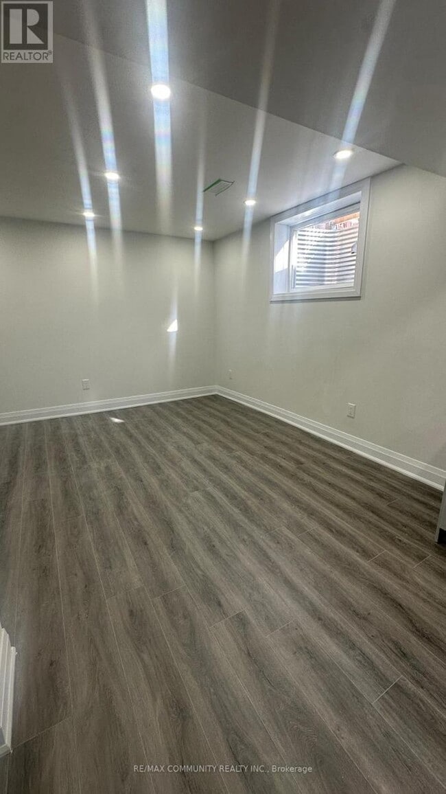 Building Photo - 67 Conley St