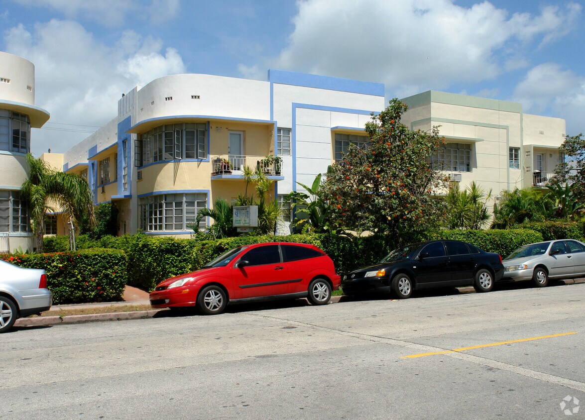Primary Photo - Sea Gate Apartments