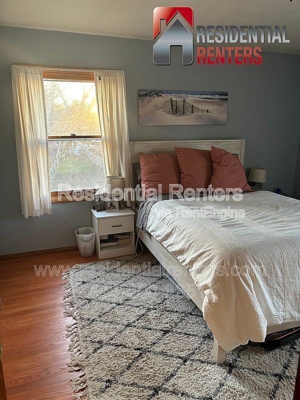 Foto del edificio - 257 S Regis Rd