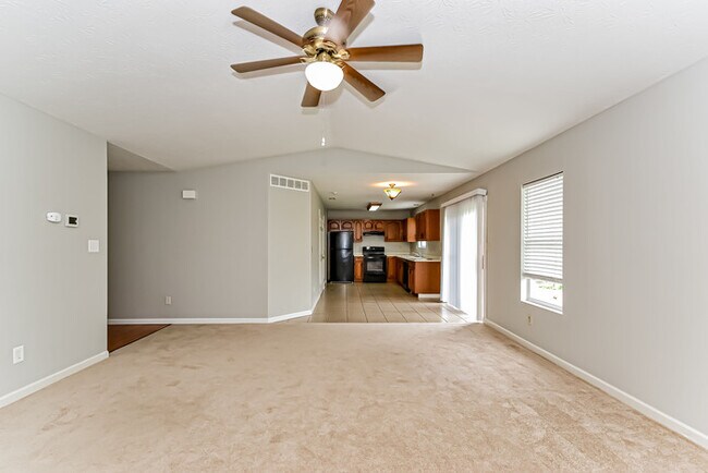 Building Photo - Beautiful 3 Bedroom on Arielle Ct