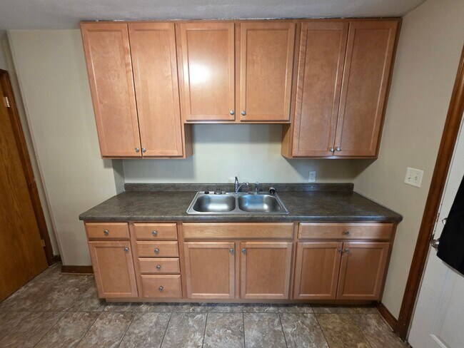 Foto del edificio - 620-622 Ripley Ave