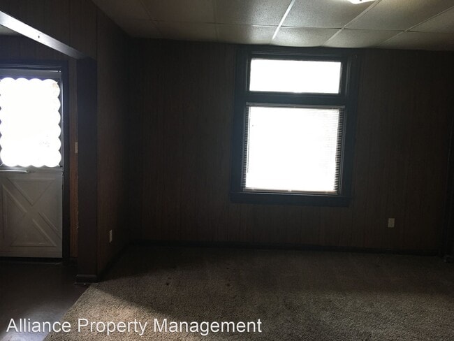 Building Photo - 3 br, 1.5 bath House - 1624 N Harrison St