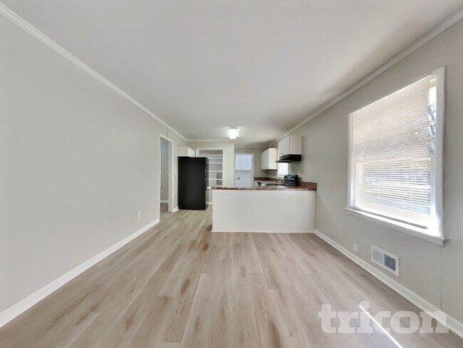 Foto del edificio - 4681 Kings Hwy