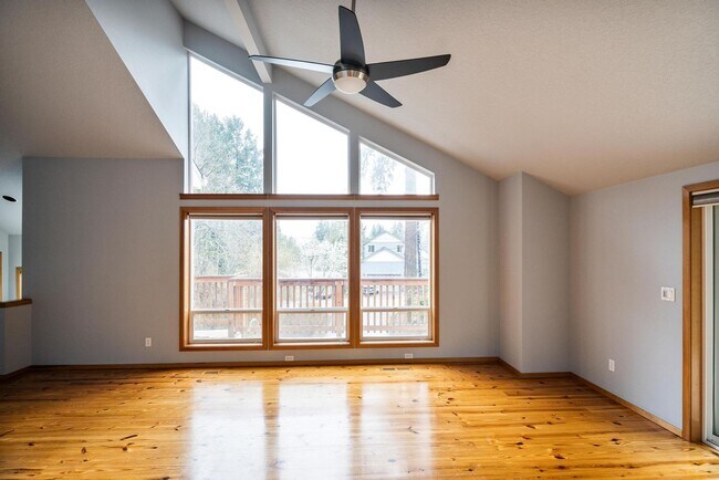Building Photo - Forested, updated 3-bdr/2-bath contemporar...