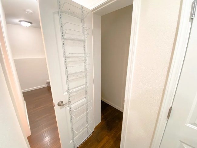 Building Photo - 29 Rockford Ave