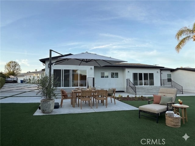 Building Photo - 9128 Balcom Ave