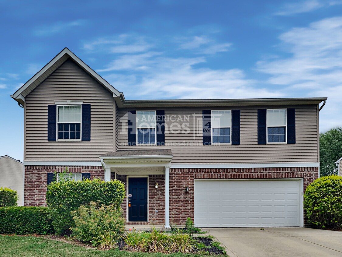 2219 S Briarwood Drive House Rental in New Palestine, IN