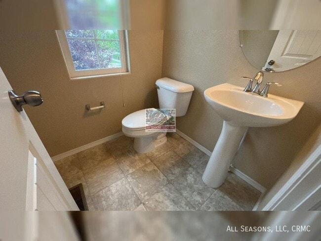 Building Photo - 11484 Wildwood Ridge Drive