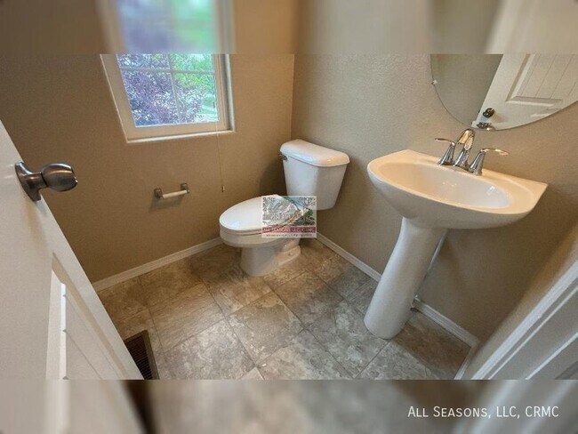 Foto del edificio - 11484 Wildwood Ridge Drive