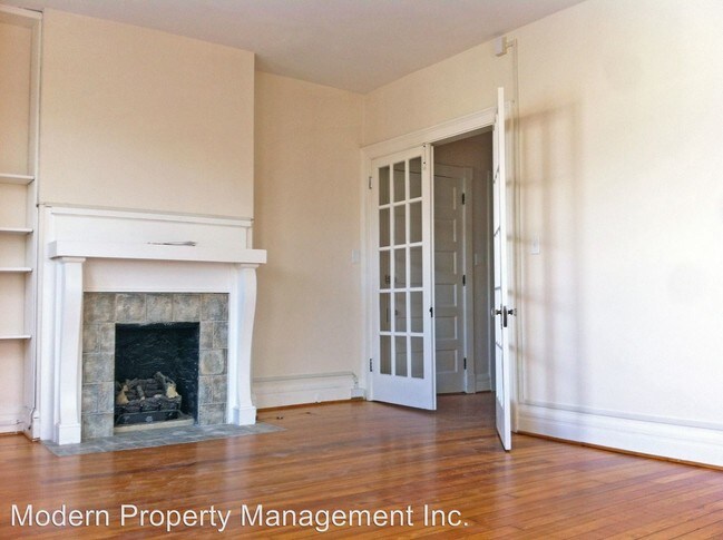 Building Photo - 210 Woodland Ave