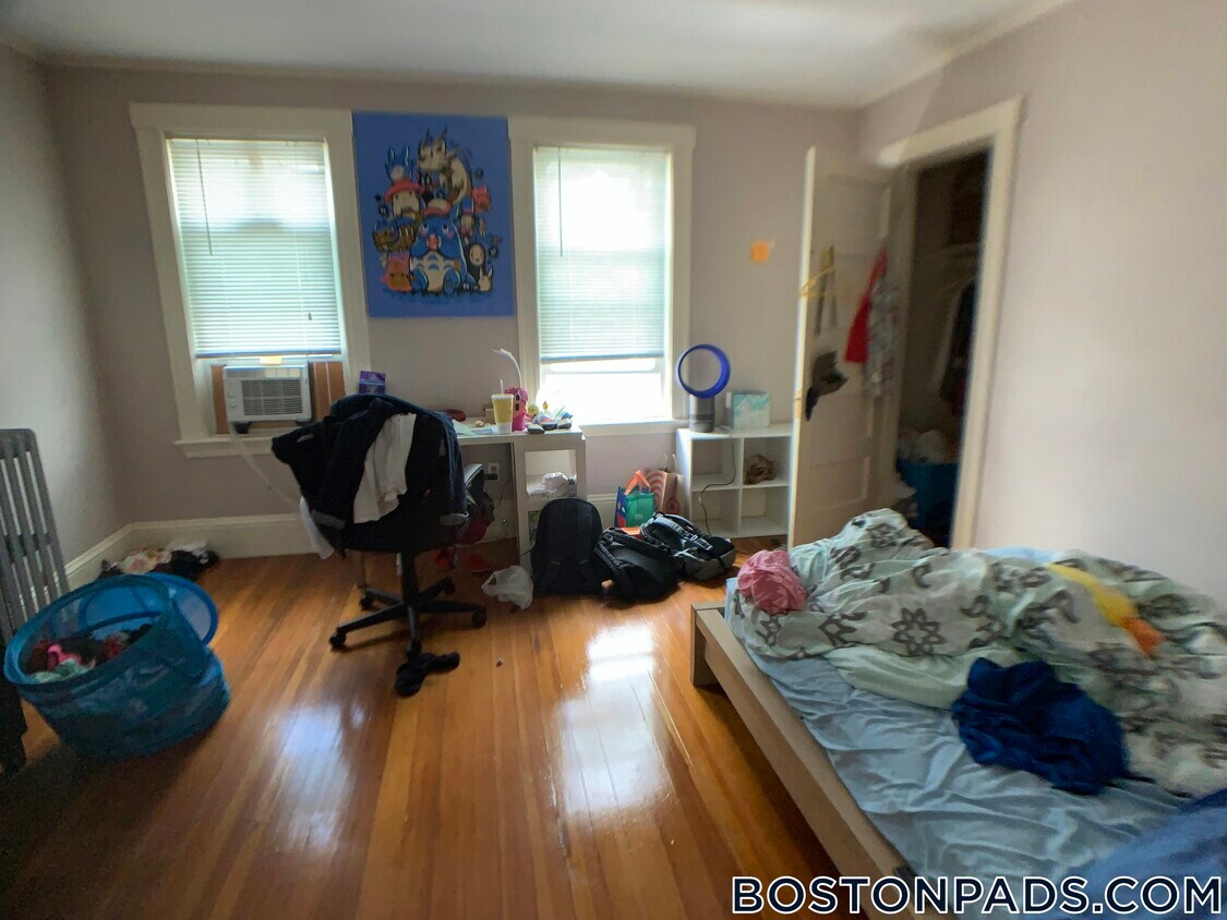 Foto principal - 24 Greenleaf Ave