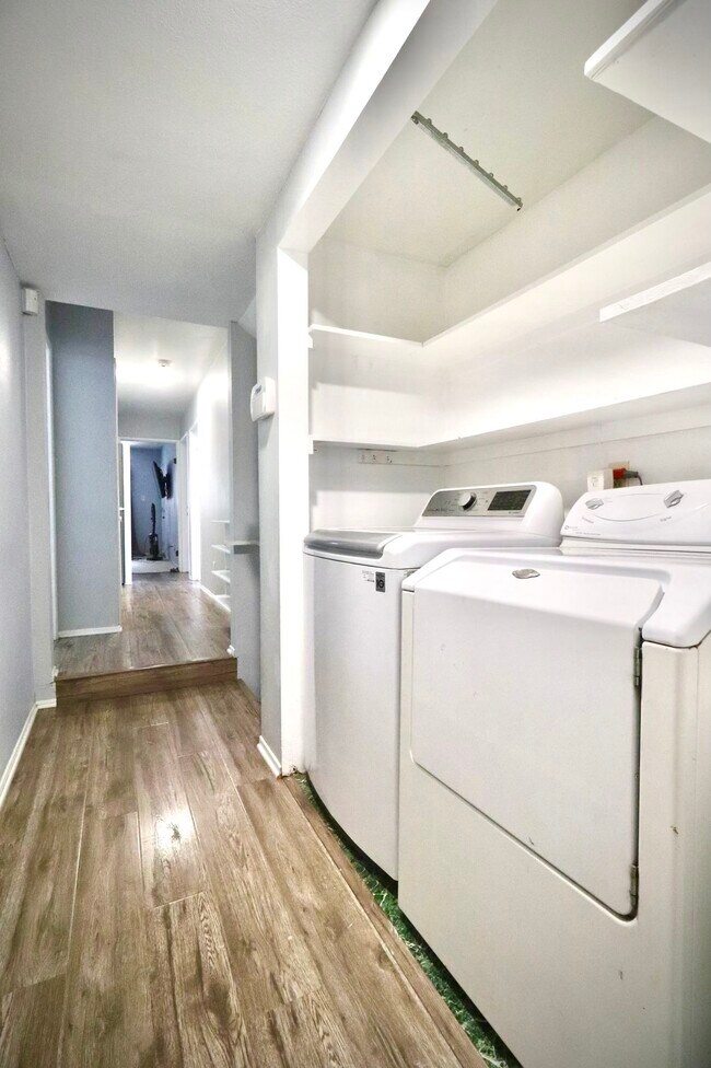 Foto del edificio - 343 N Vendome St