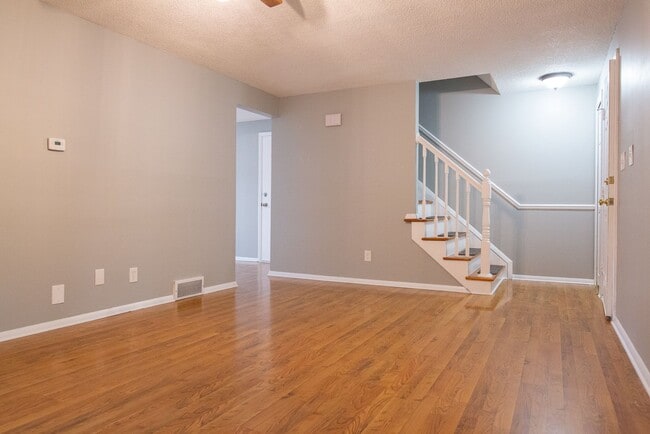Building Photo - 3125 Tromley Ct