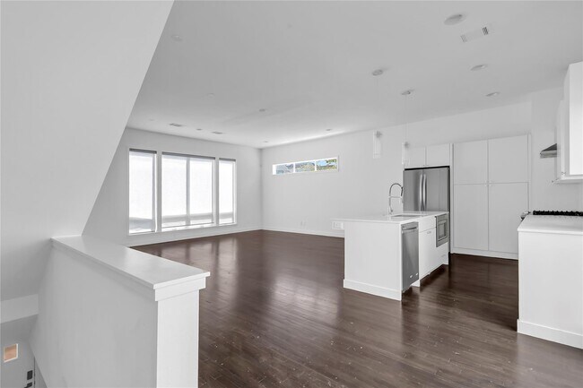 Foto del edificio - 4915 Flitwick Ct