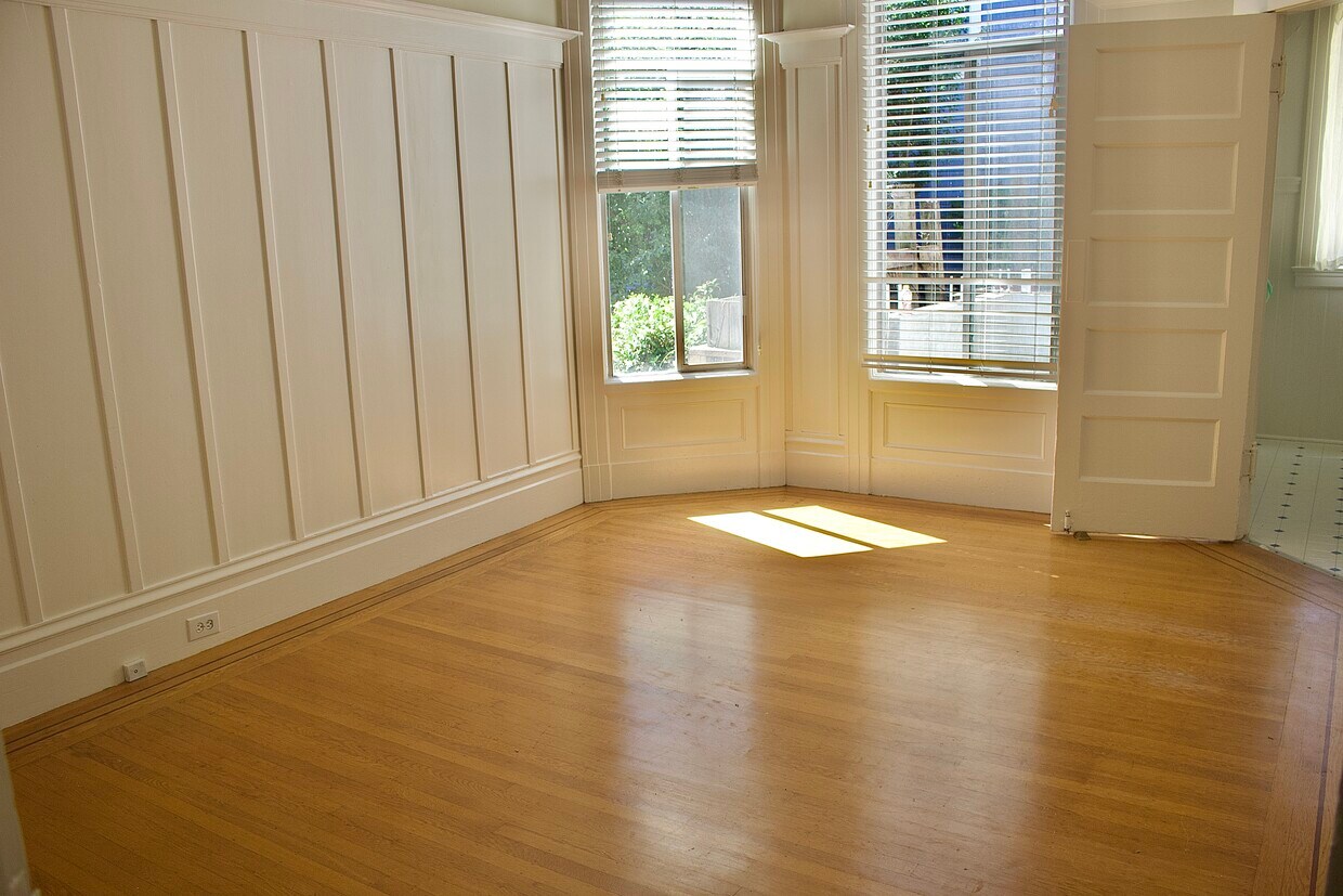 Dining room - 1221 18th St