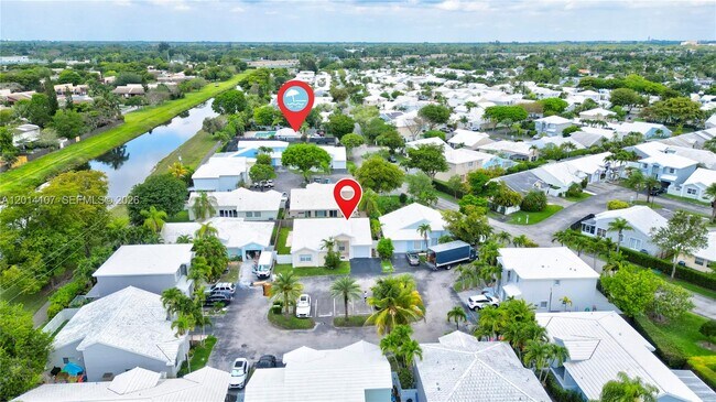 Foto del edificio - 6410 SW 112th Pl