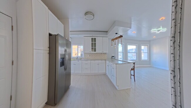 Foto del edificio - 75 Richardson St