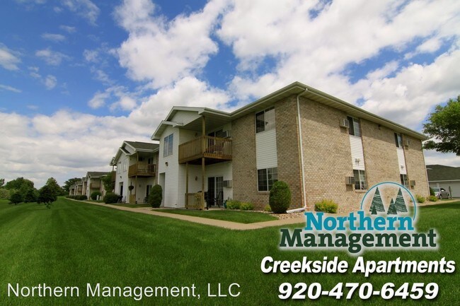 Building Photo - 1275-1275 Christopher Dr
