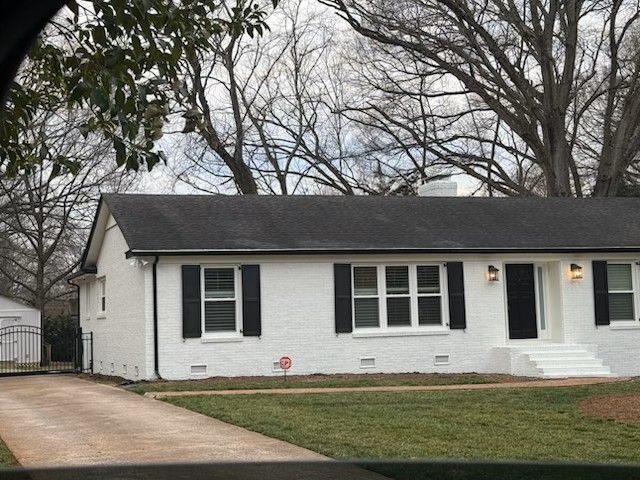 Foto del edificio - 6338 Owenby Ct