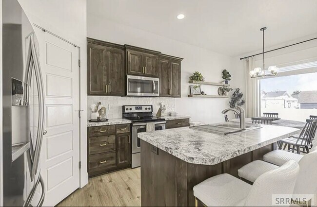 Foto del edificio - 2850 Sable Chase Rd