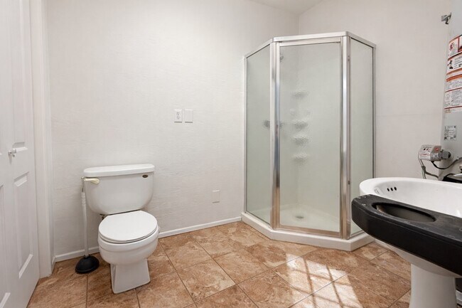 Foto del edificio - 20250 Vineyard Ln