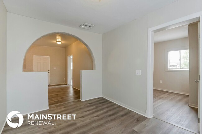 Foto del edificio - 455 W Montana St