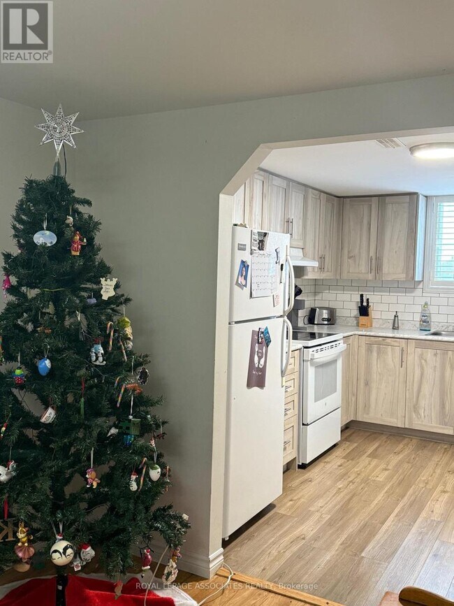 Photo du bâtiment - 57 Simcoe Rd