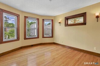 Building Photo - 31 Brooklawn St