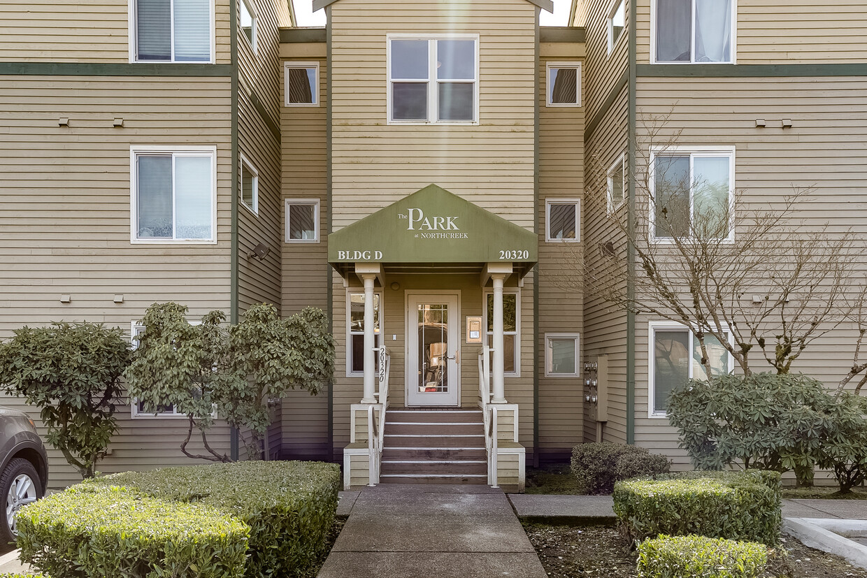 Foto principal - Bothell Condo at The Park at North Creek! ...