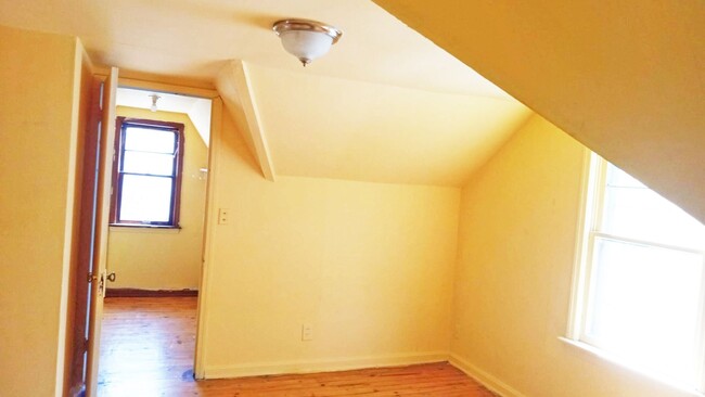 Foto del edificio - Convenient Showings — No Appointment Needed!