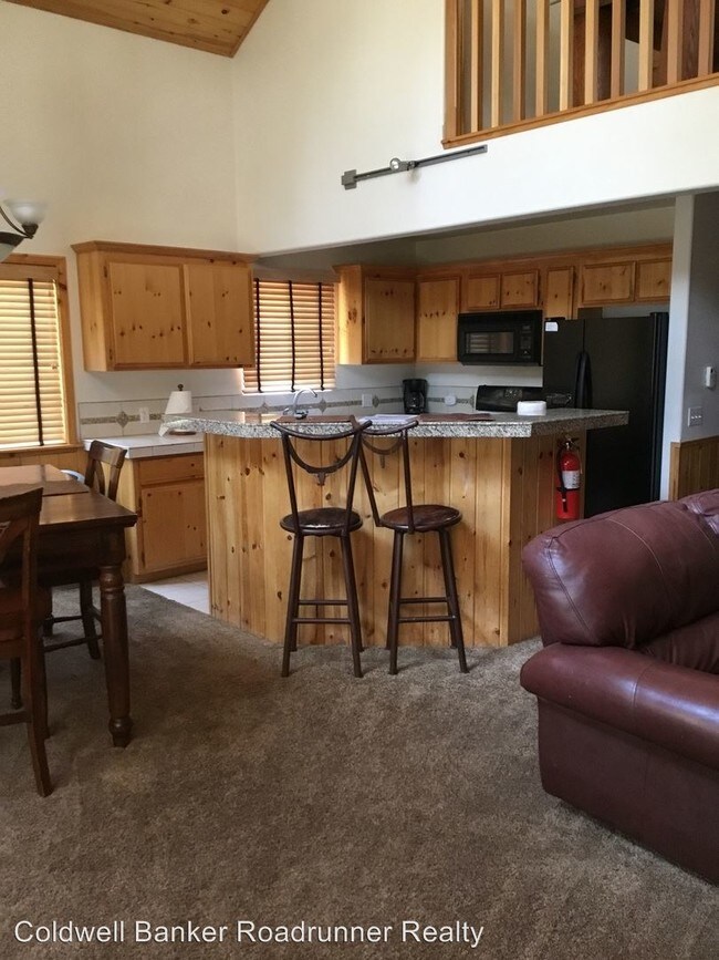 Building Photo - 3 br, 2 bath House - 764 Summit Blvd