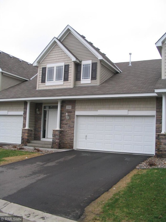 3360 137th St W, Rosemount, MN 55068