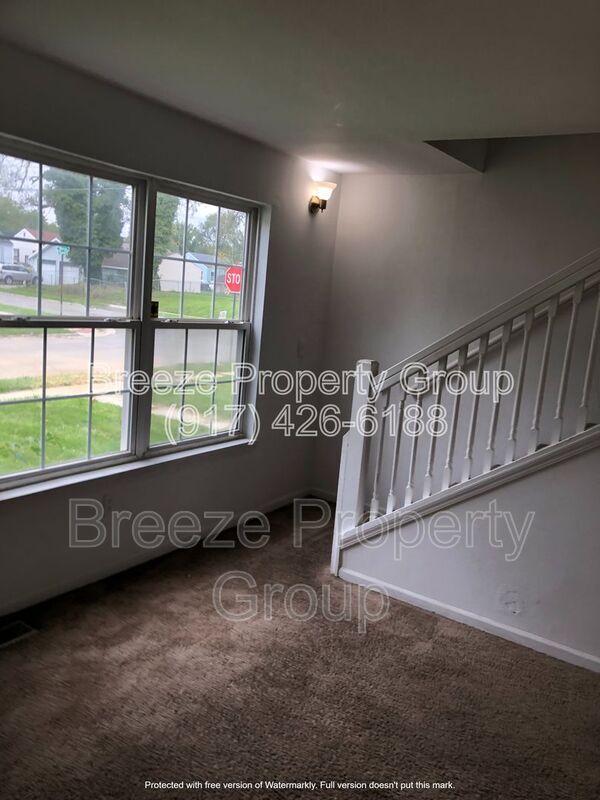 Building Photo - 503 Nova St