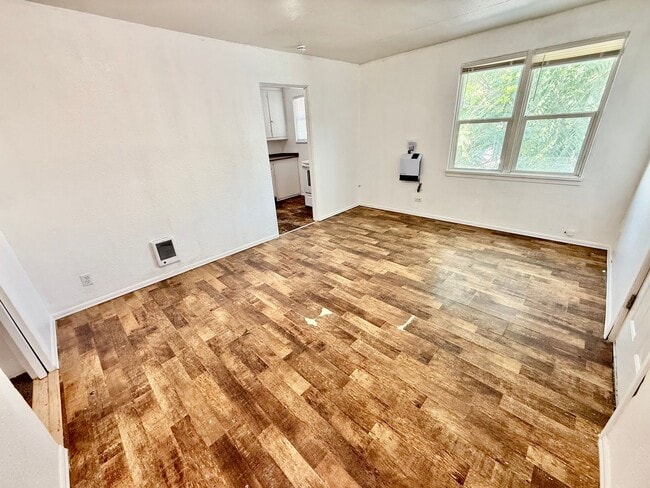 Foto del edificio - 1-Bedroom Apartment Move-in READY!