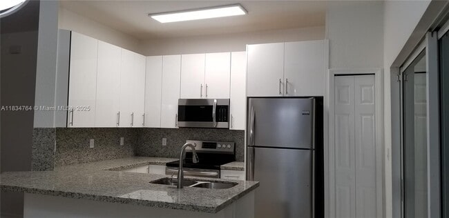 Building Photo - 8432 NW 107th Ct