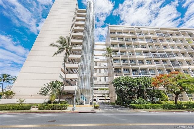 Foto del edificio - 500 University Ave